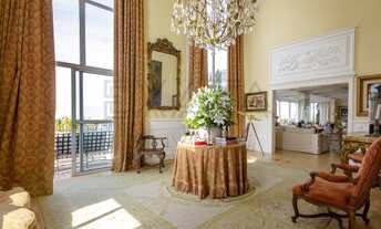 Imagem 2: Luxuosa Cobertura Duplex à venda no Cond. Parque Cidade Jardim em São Paulo-SP Com 7 suíte