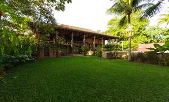 Imagem 7: Imperdível Casa à Venda no Balneário Praia do Pernambuco, Guarujá-SP: 4 Quartos, 4 Suítes