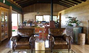 Imagem 3: Luxuosa residência à venda em Cunha-SP: Casa no Topo da Montanha com 4 quartos, 8 salas, 6