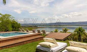 Imagem 2: Casa de Luxo à venda na Estância Bela Vista, Delfinópolis-MG: PORTEIRA FECHADA, 5 suítes