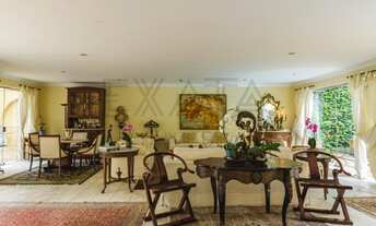 Imagem 4: Luxuosa Casa à Venda na Praça Vinícius de Moraes, Morumbi, São Paulo-SP: 4 Quartos, 3 Suít