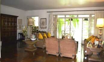 Imagem 7: Imperdível Casa com 5 Quartos e 5 Suítes na Cidade Jardim, São Paulo-SP: 600m², 5 Salas, 6