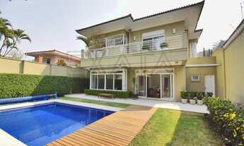 Imagem 2: Imperdível: Casa à venda em São Paulo-SP, Jardim Morumbi, próximo ao Colégio Pio XII, com