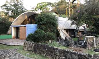 Imagem: Imperdível casa de RUA disponível para