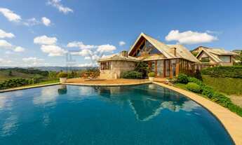 Imagem: Luxuosa casa em condomínio à venda em