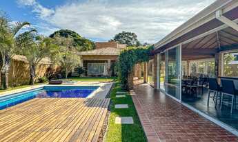 Imagem 2: Luxuosa casa à venda no Condomínio Parque Dom Henrique: 90% térrea, hóspedes, gourmet, pis