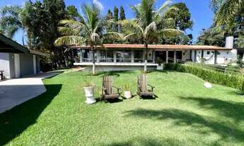 Imagem 5: Casa à venda no Condomínio Chácara das Paineiras II Granja Viana-SP. Completa e impecável