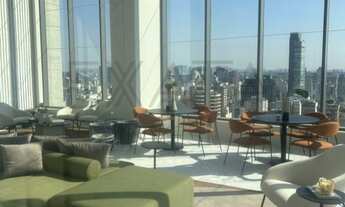 Imagem 2: Apartamento de luxo à venda no Itaim Bibi, São Paulo-SP, Prédio Novo, andar alto, com 3 su