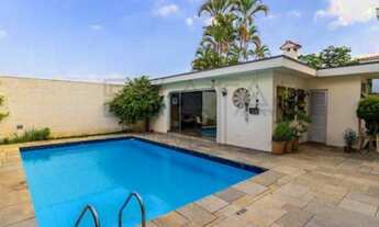 Imagem 2: Imperdível! Casa à venda na Granja Julieta, São Paulo-SP, com 4 quartos, 4 suítes e 363m²