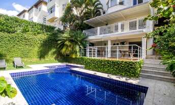 Imagem 2: Luxuosa casa em condomínio à venda em São Paulo-SP, bairro Fazenda Morumbi: 3 quartos, 3 s