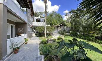 Imagem 7: Luxuosa residência em Condomínio Fechado à venda em Carapicuíba-SP: 5 quartos, 2 suítes, 5