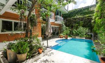 Imagem 2: Luxuosa Casa à venda em condomínio de Alto Padrão na Cidade Jardim, São Paulo: Com Elevado