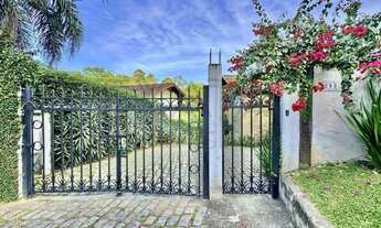 Imagem 5: Imperdível Casa à venda no Condomínio Chácara dos Lagos na Granja Viana-SP, com 3 Quartos