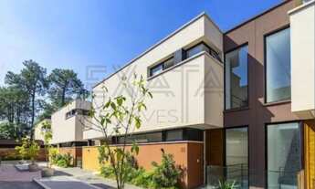 Imagem: Casa de luxo à venda em condomínio no