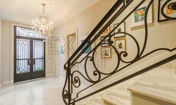 Imagem 6: Imperdível: Casa de luxo à venda no Jardim Guedala, São Paulo-SP! Com Amplo living integra