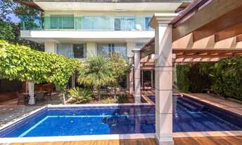 Imagem: Imponente mansão disponível para venda