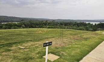 Imagem: Terreno de 2.100m² à venda no Condomínio