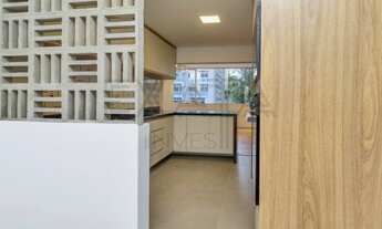 Imagem 6: Apartamento à venda em Higienópolis, São Paulo-SP: Reformado, pronto para morar, com 3 qua