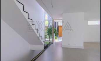 Imagem 7: Casa de Luxo em Condomínio Fechado à Venda em São Paulo-SP, Campo Belo: Com 4 Suítes, 5 Sa