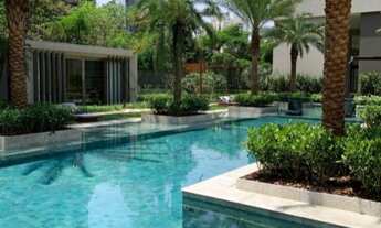 Imagem 5: Luxuoso apartamento à venda na Vila Olímpia: Andar alto, living com pé direito duplo, com