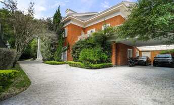 Imagem: Residência luxuosa em Cidade Jardim Com