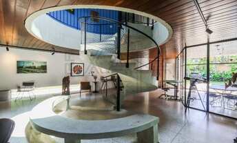 Imagem 3: Imperdível Casa à Venda no Jardim Guedala em São Paulo-SP Reformada, com 3 Suítes, 5 Salas