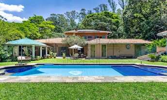 Imagem: Casa de luxo à venda em Condomínio Fechado