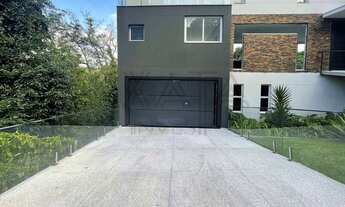 Imagem 4: Casa de Luxo à Venda em Condomínio Fechado Exclusivo na Granja Viana, SP, NOVA, pronto par