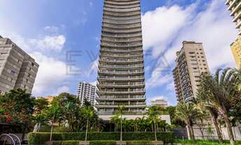 Imagem 6: Imóvel de luxo em São Paulo: Apartamento à venda no Ibirapuera com 632m², living com varan