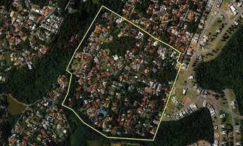 Imagem 5: Casa de Luxo à venda em Condomínio Fechado no Bairro Recanto Impla em Carapicuíba-SP: 4 Su