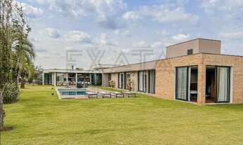 Imagem: Casa de luxo em condomínio à venda em