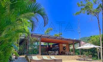 Imagem 2: Imponente residência de alto padrão em condomínio à venda em Ubatuba - Condomínio Praia do