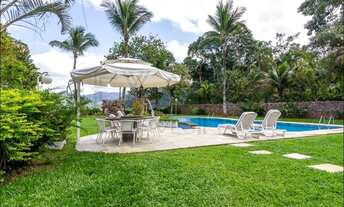 Imagem 3: Casa de Luxo à Venda em Condomínio Exclusivo de Ubatuba-SP - Condomínio Pedra Verde - Domi