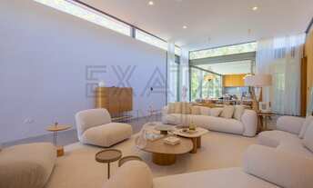 Imagem 7: Residência de Luxo em Condomínio Fechado à venda Casa com 5 Quartos, 5 Suítes, 6 Salas - I