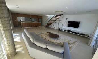 Imagem 5: Luxuosa Casa de Alto Padrão à Venda em Condomínio de Prestígio no Condomínio Villa Fasano