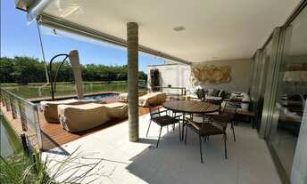 Imagem: Casa de luxo à venda em condomínio fechado