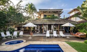 Imagem 2: Oportunidade! Casa à venda em condomínio na Praia de Camburizinho em São Sebastião-SP: Com