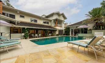 Imagem: Residência de Luxo à Venda em Condomínio