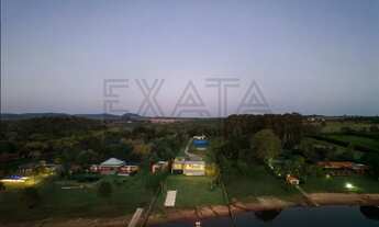 Imagem 2: Casa de Luxo em Condomínio à Venda em Avaré, Represa de Jurumirim: Porteira fechada, com 6