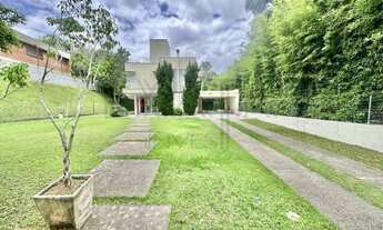 Imagem 2: Casa de Luxo à venda em Condomínio Fechado no Bairro Recanto Impla em Carapicuíba-SP: 4 Su