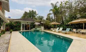 Imagem 2: Residência de Luxo à Venda em Condomínio Riviera de São Lourenço, Bertioga-SP: Casa com 6