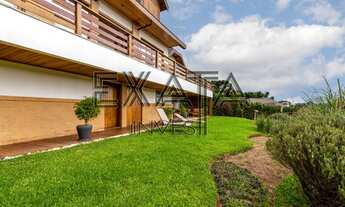 Imagem 3: Casa Alto Padrão à venda no Jardim das Pérolas, Campos do Jordão, com amplo living para v