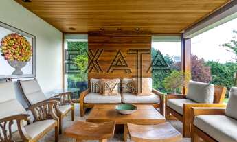 Imagem 5: Casa Alto Padrão à venda no Jardim das Pérolas, Campos do Jordão, com amplo living para v