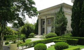 Imagem: Casa de luxo à venda em Condomínio Fechado