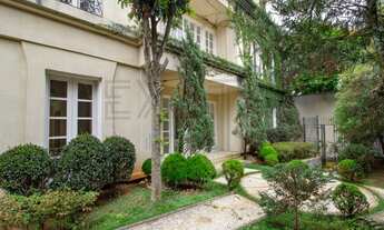 Imagem: Luxuosa Casa disponível para venda com