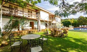 Imagem: Mansão de luxo na Estância Casa Boniota