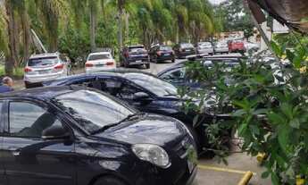 Imagem 7: Prédio Comercial à Venda em Cotia-SP: Com renda, 16 Lojas Comerciais, 60 salas, 48 banheir