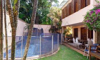 Imagem: Casa Espaçosa à Venda no Jardim Leonor