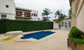 Imagem 4: Luxuosa Casa disponível para venda com 5 suítes no Jardim Guedala, São Paulo-SP, com eleva