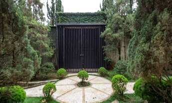 Imagem 6: Luxuosa Casa disponível para venda com 5 suítes no Jardim Guedala, São Paulo-SP, com eleva